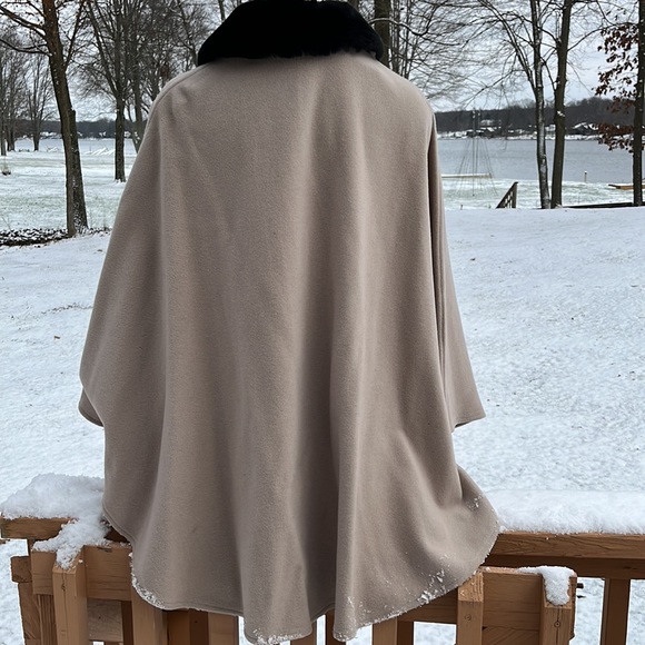 Wool & Cashmere blend cape OS - Picture 5 of 8